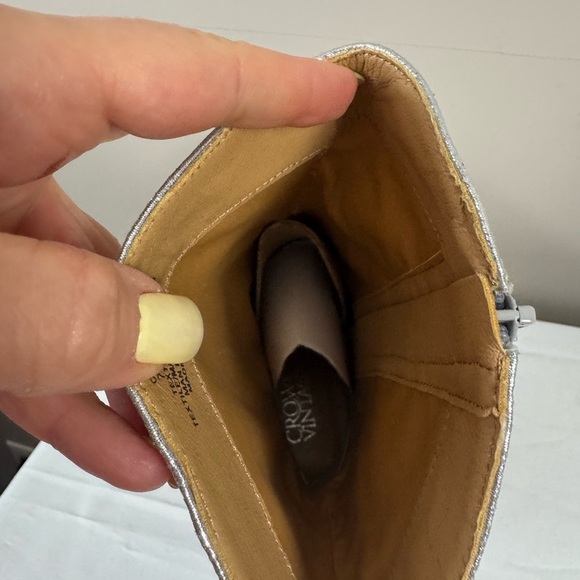 NWOT Crown Vintage Silver Cowgirl 7 Boots Western Rodeocore Festival Glam glitz - Picture 15 of 15